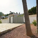 فيلة Alegria